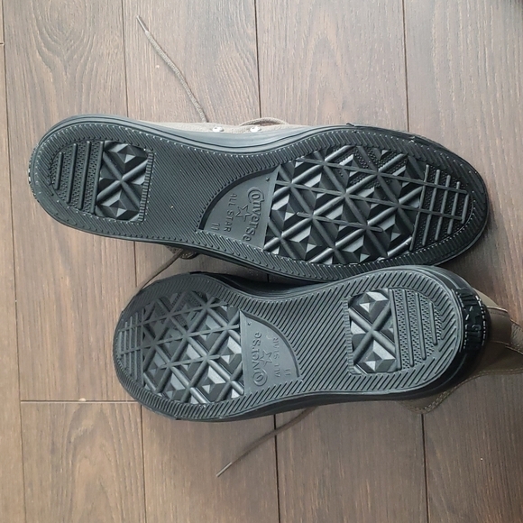 UNISEX Leather Converse - Picture 13 of 13